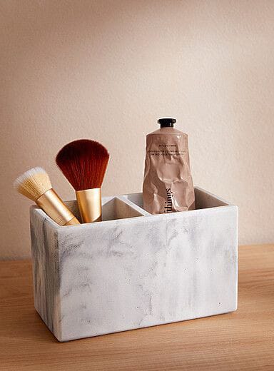 9acda620-318a-4d8d-acd8-16ac752c4230